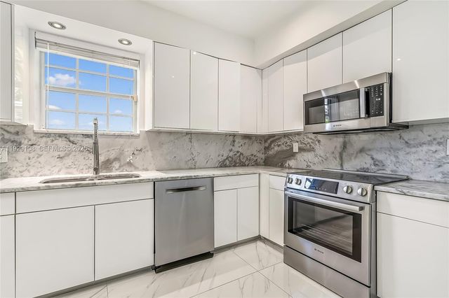 345 Fairway Dr, Miami Beach, FL 33141