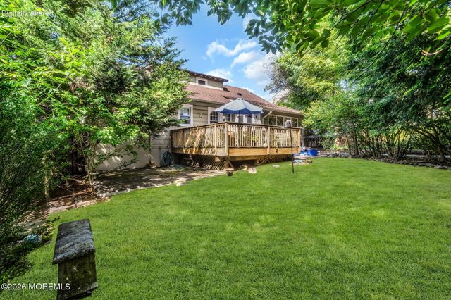 32 Ferndale Road, North Caldwell, NJ 07006