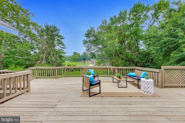 7217 WILBURDALE DR, Annandale, VA 22003