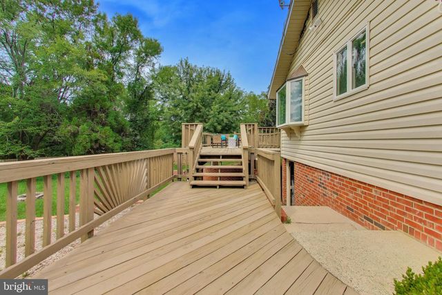 7217 WILBURDALE DR, Annandale, VA 22003
