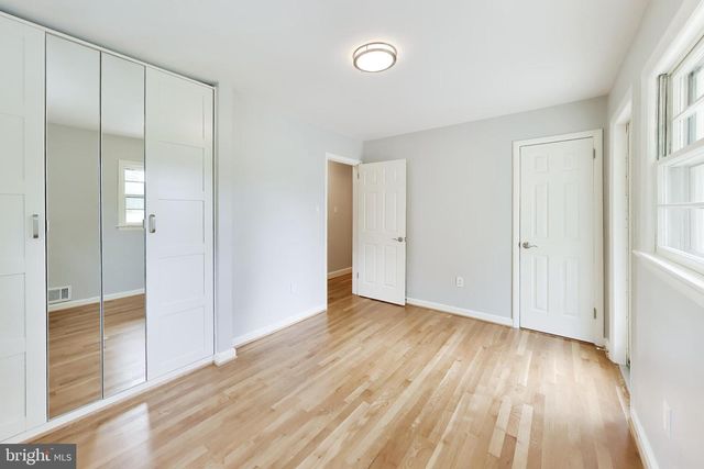 7217 WILBURDALE DR, Annandale, VA 22003