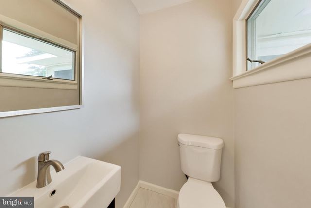 7217 WILBURDALE DR, Annandale, VA 22003