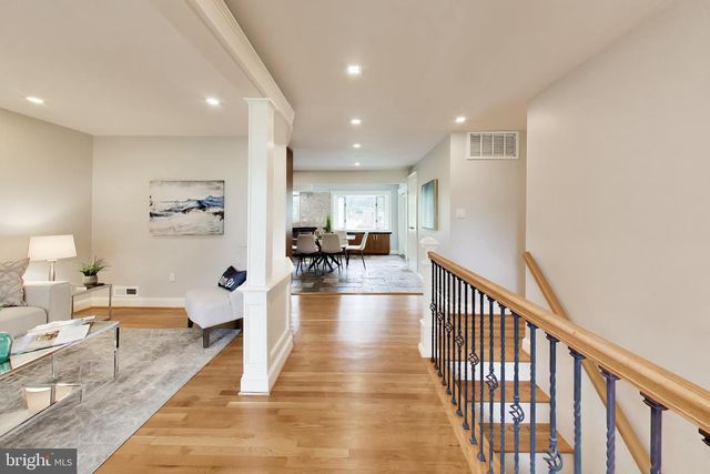 7217 WILBURDALE DR, Annandale, VA 22003
