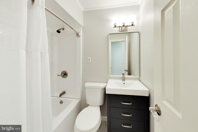 7217 WILBURDALE DR, Annandale, VA 22003