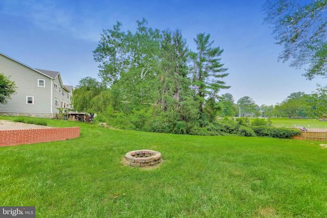 7217 WILBURDALE DR, Annandale, VA 22003
