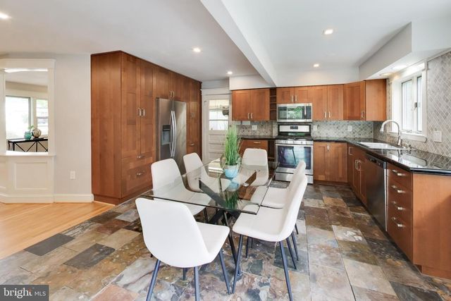 7217 WILBURDALE DR, Annandale, VA 22003