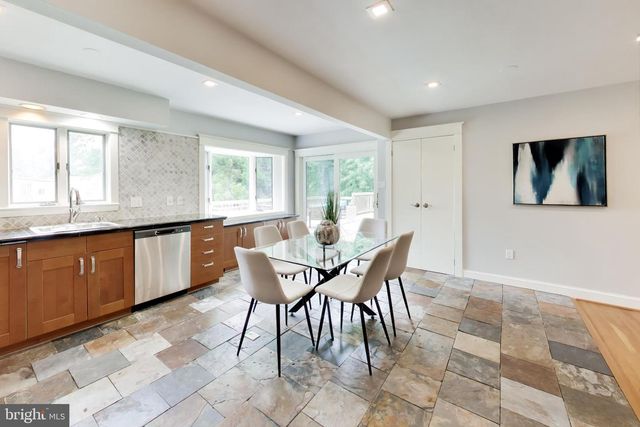 7217 WILBURDALE DR, Annandale, VA 22003