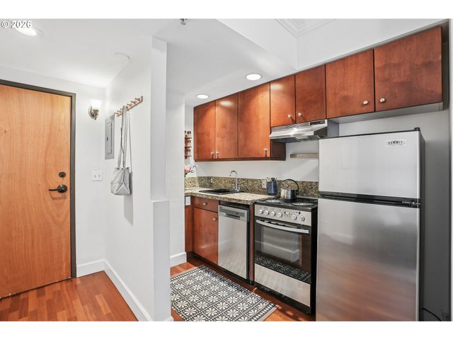 1005 Sw PARK Ave 203, Portland, OR 97205