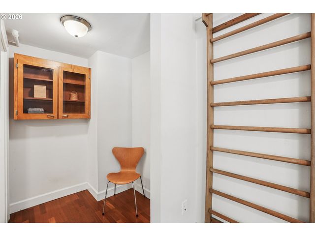 1005 Sw PARK Ave 203, Portland, OR 97205