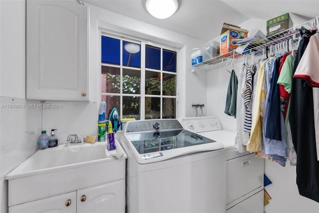 1334 Alhambra Cir, Coral Gables, FL 33134