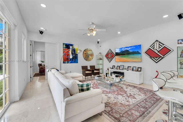 1334 Alhambra Cir, Coral Gables, FL 33134