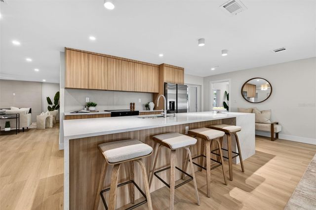 6649 PINELLAS POINT DRIVE S, St Petersburg, FL 33712