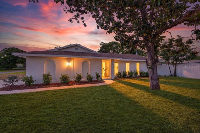 6649 PINELLAS POINT DRIVE S, St Petersburg, FL 33712