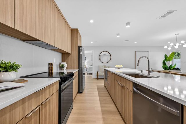 6649 PINELLAS POINT DRIVE S, St Petersburg, FL 33712