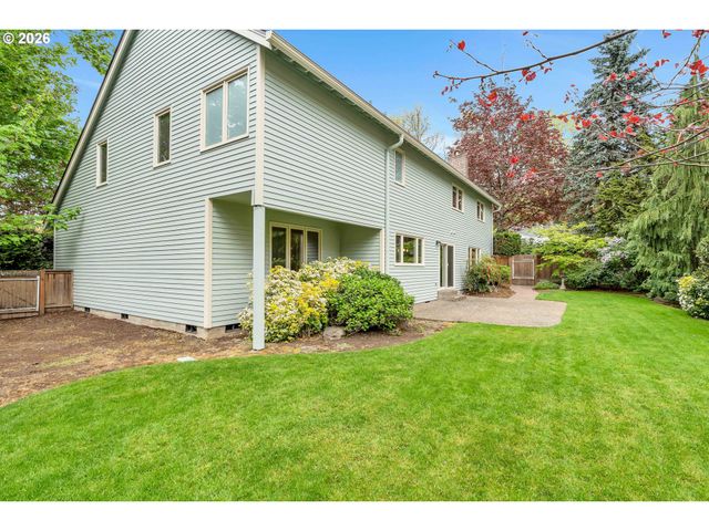 7061 Sw WINDEMERE Loop, Portland, OR 97225