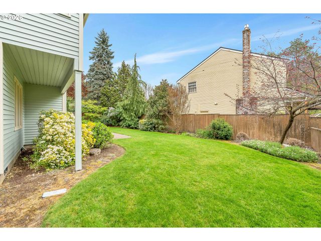 7061 Sw WINDEMERE Loop, Portland, OR 97225