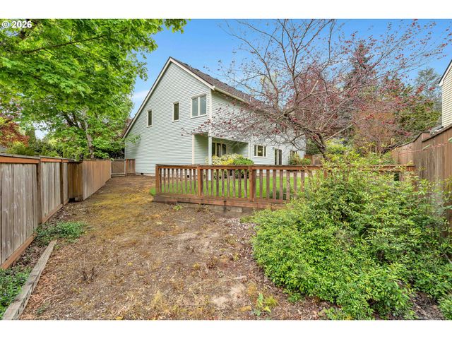 7061 Sw WINDEMERE Loop, Portland, OR 97225