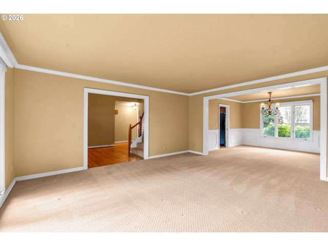 7061 Sw WINDEMERE Loop, Portland, OR 97225