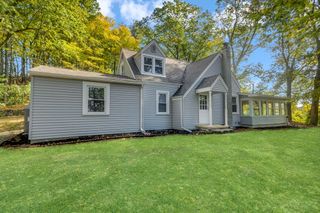 244 Union St, Westfield, MA 01085