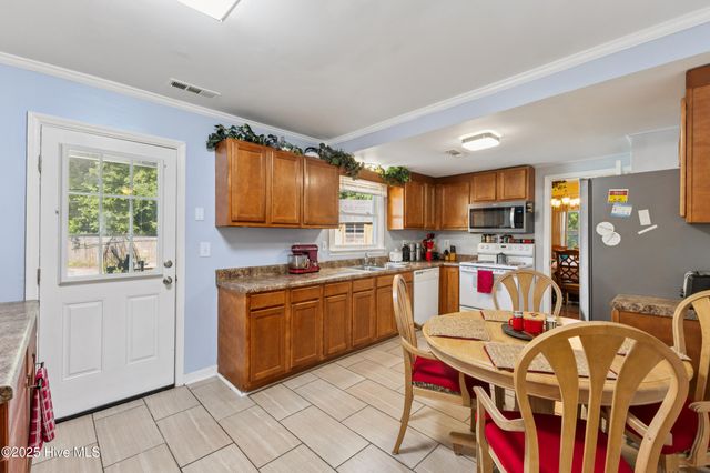 101 Doughton Drive, Wilmington, NC 28409