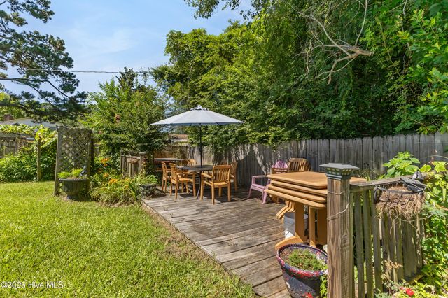 101 Doughton Drive, Wilmington, NC 28409