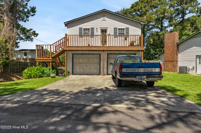 101 Doughton Drive, Wilmington, NC 28409