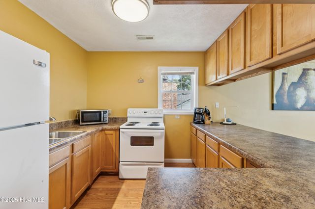 101 Doughton Drive, Wilmington, NC 28409