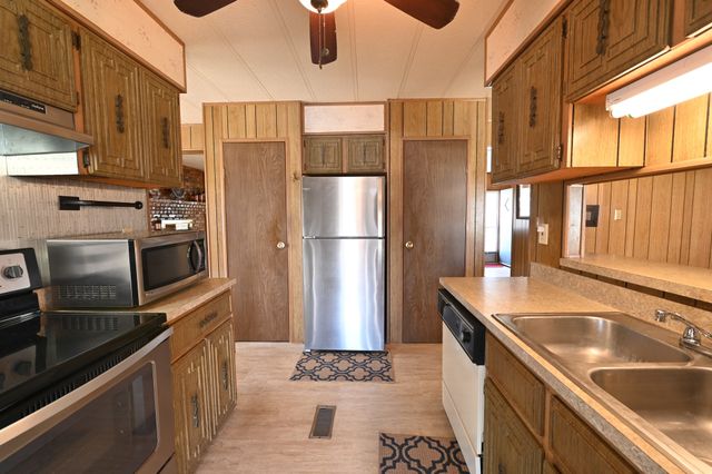 3409 Tahitian Court, Granbury, TX 76048