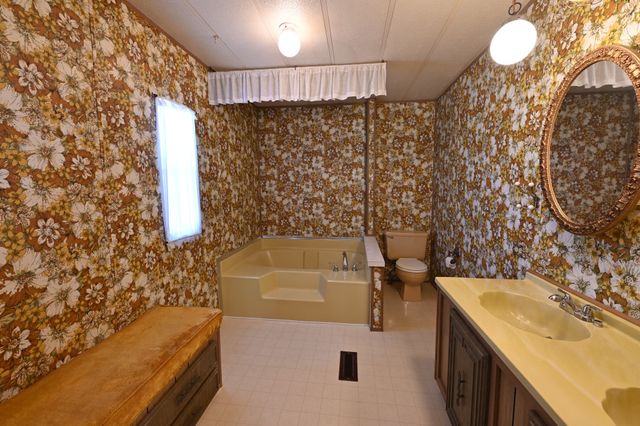 3409 Tahitian Court, Granbury, TX 76048