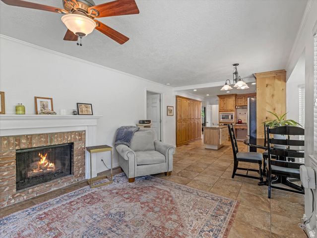 313 W 100 S, Kaysville, UT 84037