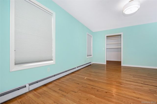 10 Sherman, Glen Cove, NY 11542