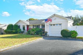 10 Sherman, Glen Cove, NY 11542