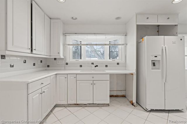 952 N Reading Road, Bloomfield Hills, MI 48304