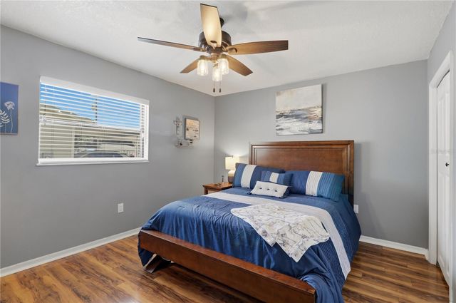 1381 CR 446A, Lake Panasoffkee, FL 33538