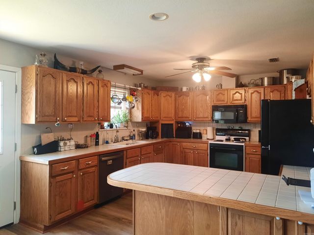 3201 McKinney Street, Mountain View, AR 72560