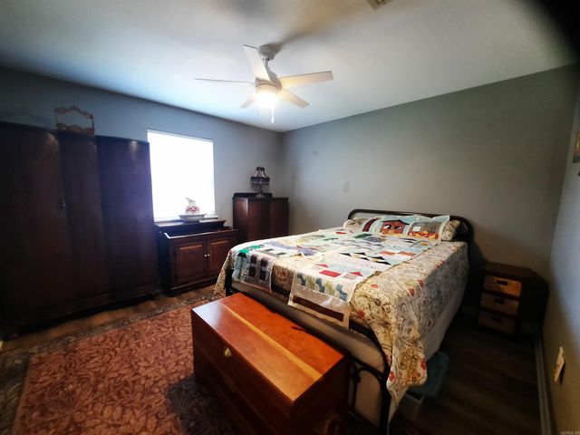 3201 McKinney Street, Mountain View, AR 72560