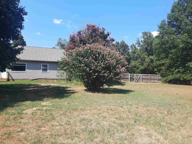 3201 McKinney Street, Mountain View, AR 72560