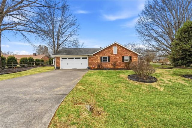 316 Derby Street, Kernersville, NC 27284