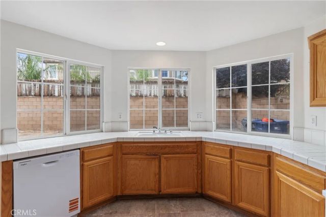 37660 Newbury, Palmdale, CA 93552