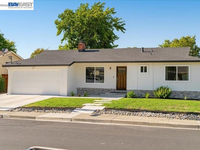 7527 Frederiksen Ln, Dublin, CA 94568