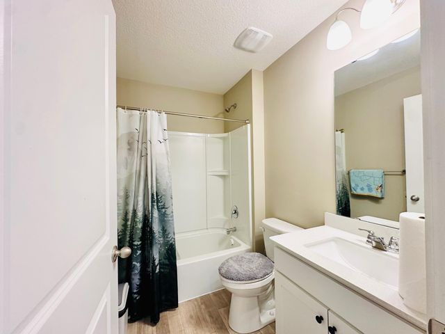 12258 71st Street NE, Elk River, MN 55330