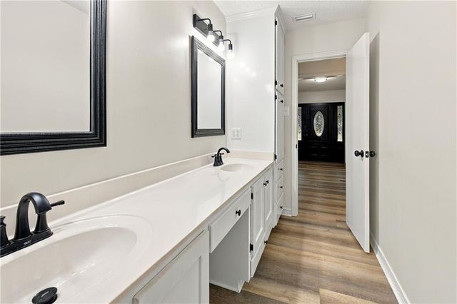 6000 Howells Ferry Road, Mobile, AL 36618