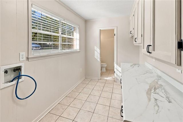 6000 Howells Ferry Road, Mobile, AL 36618