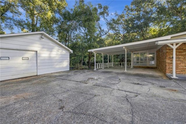 6000 Howells Ferry Road, Mobile, AL 36618