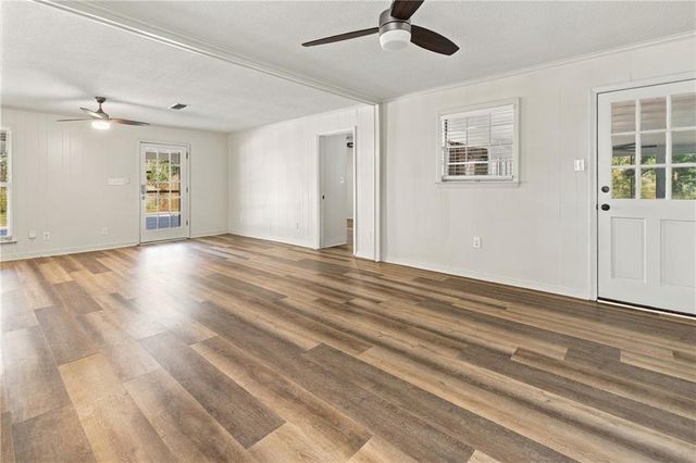 6000 Howells Ferry Road, Mobile, AL 36618