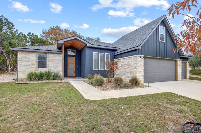 6509 Shady LN, Lago Vista, TX 78645