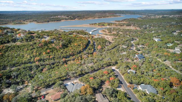 6509 Shady LN, Lago Vista, TX 78645