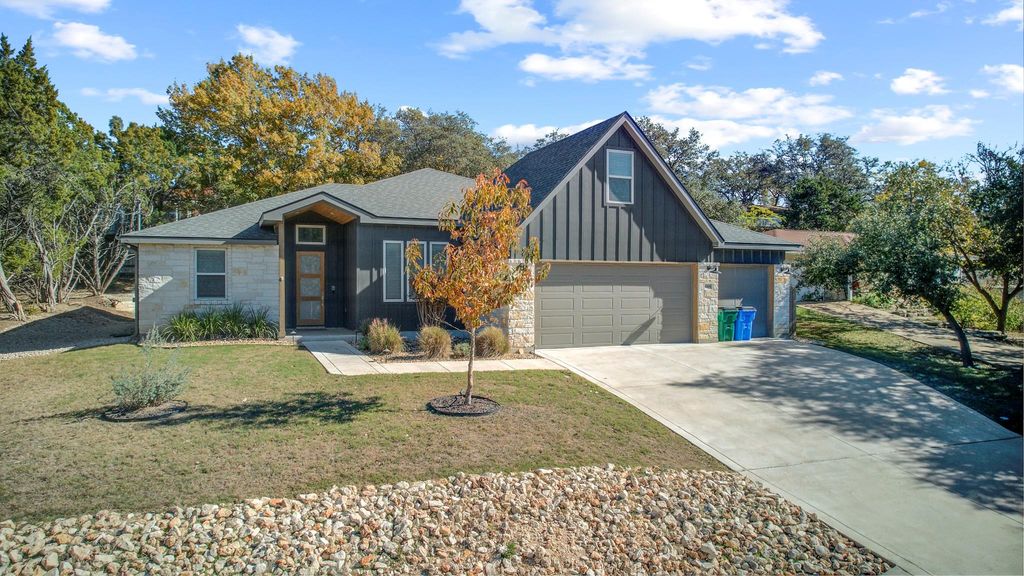 6509 Shady LN, Lago Vista, TX 78645