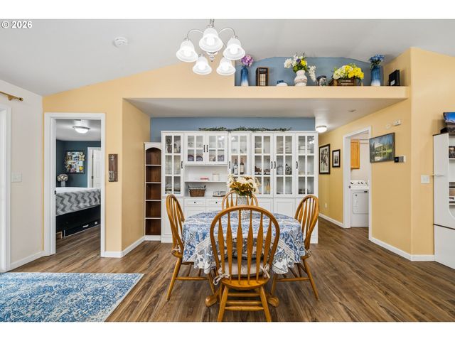 25234 TYRO Ave, Veneta, OR 97487