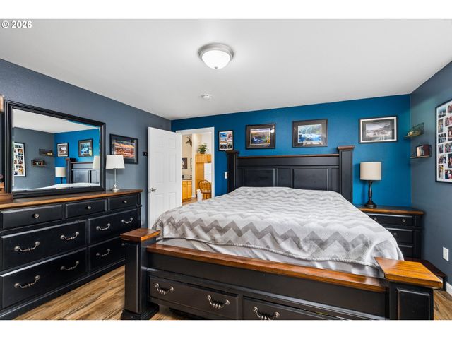 25234 TYRO Ave, Veneta, OR 97487